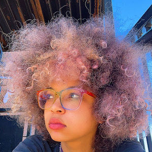 Meet your Posher, Ari